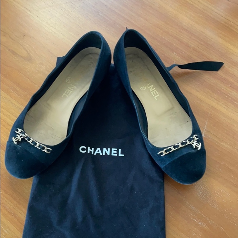 Chanel Suede Flats with Chain and CC Logo 38